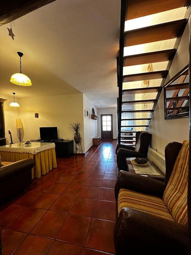 Espaciosa Y Elegante Casa Rural En Los Marines Bagian luar foto