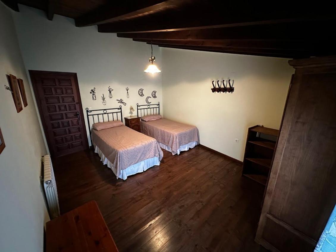 Espaciosa Y Elegante Casa Rural En Los Marines Bagian luar foto